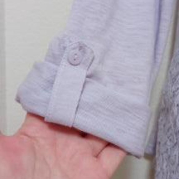 Women's Roll Tab Sleeve top Nine West Sz LRG NEW - Picture 4 of 9